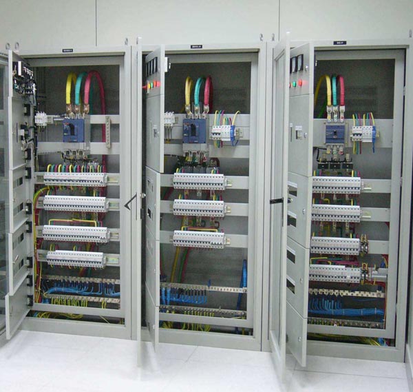 開(kāi)關(guān)箱配電柜案例
